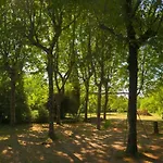 Le Chatenet Guest house