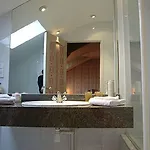 Le Chatenet Guest house 3*