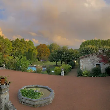 Le Chatenet 1689 Гостевой дом Брантом