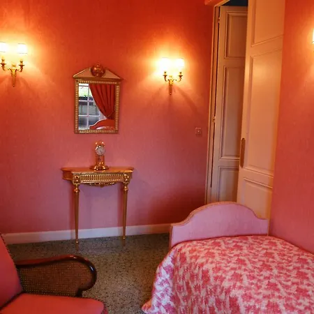 Le Chatenet 1689 3*