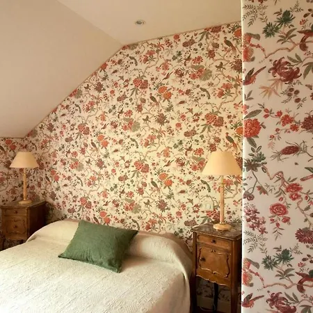 Le Chatenet 1689 3* Брантом