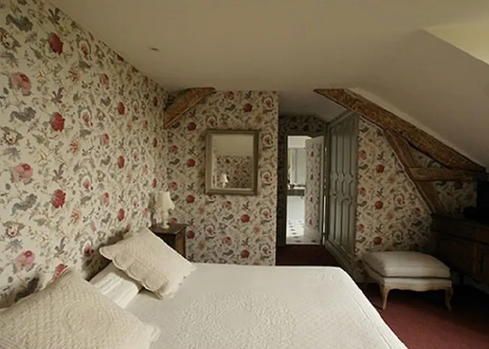 Le Chatenet 1689 Gasthuis